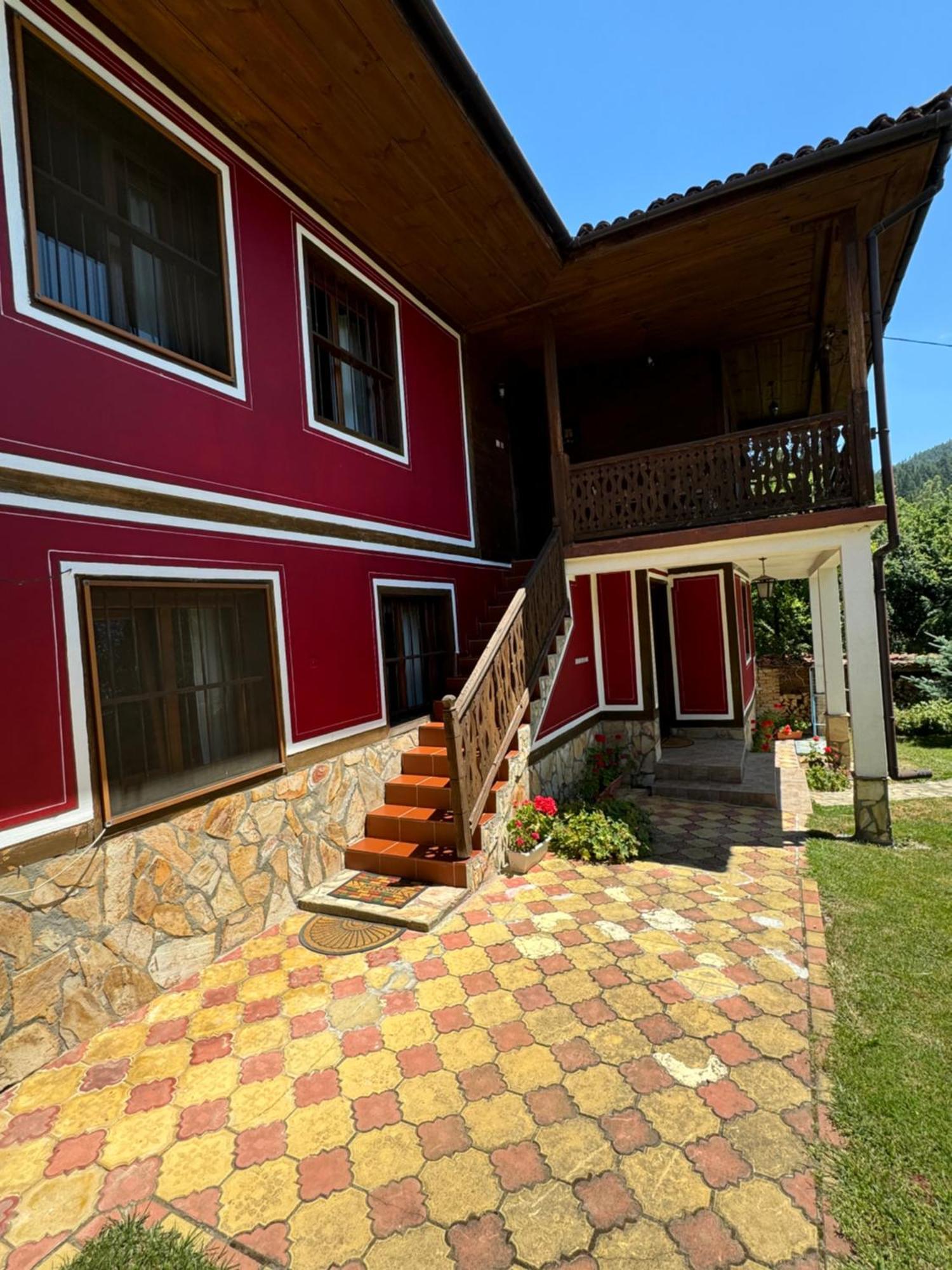 Borimechkova Kashta Hotell Koprivsjtitsa Exteriör bild