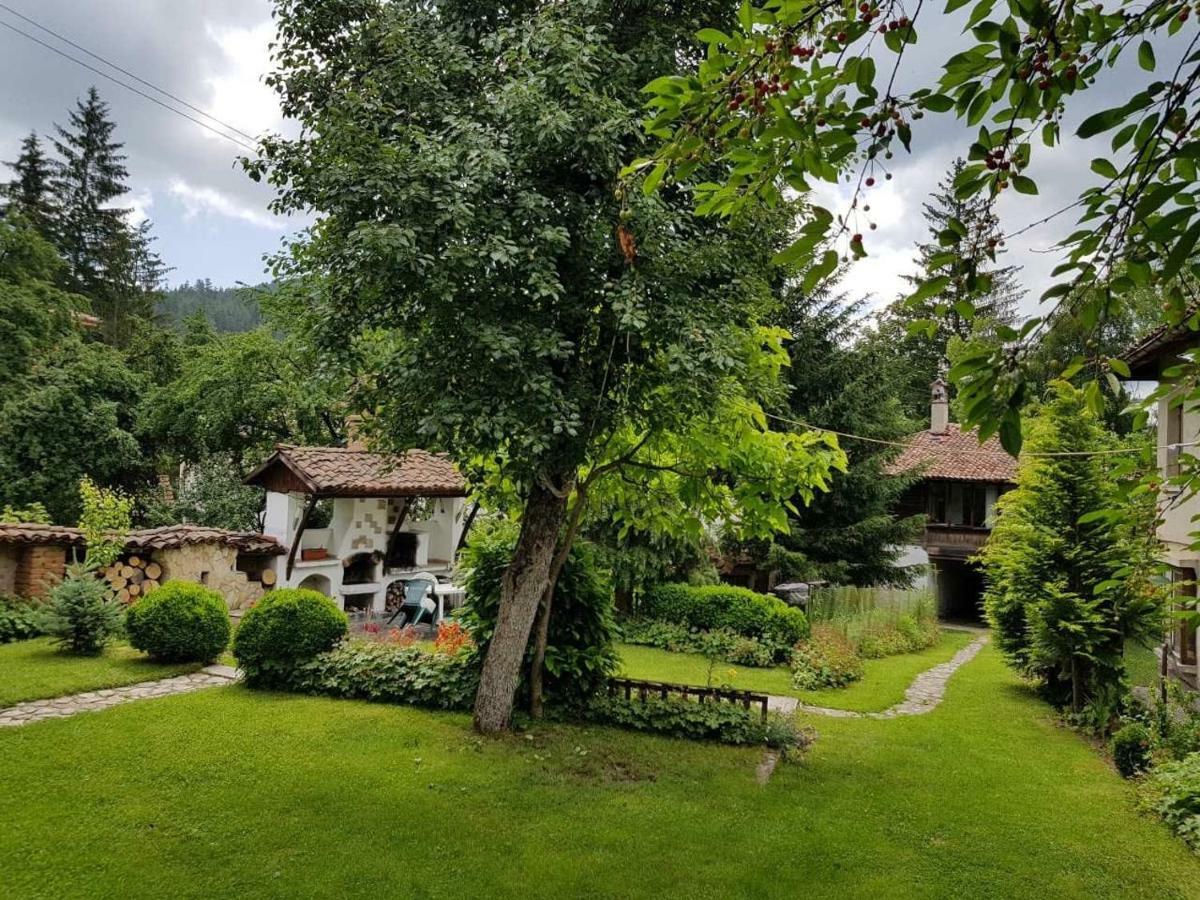 Borimechkova Kashta Hotell Koprivsjtitsa Exteriör bild