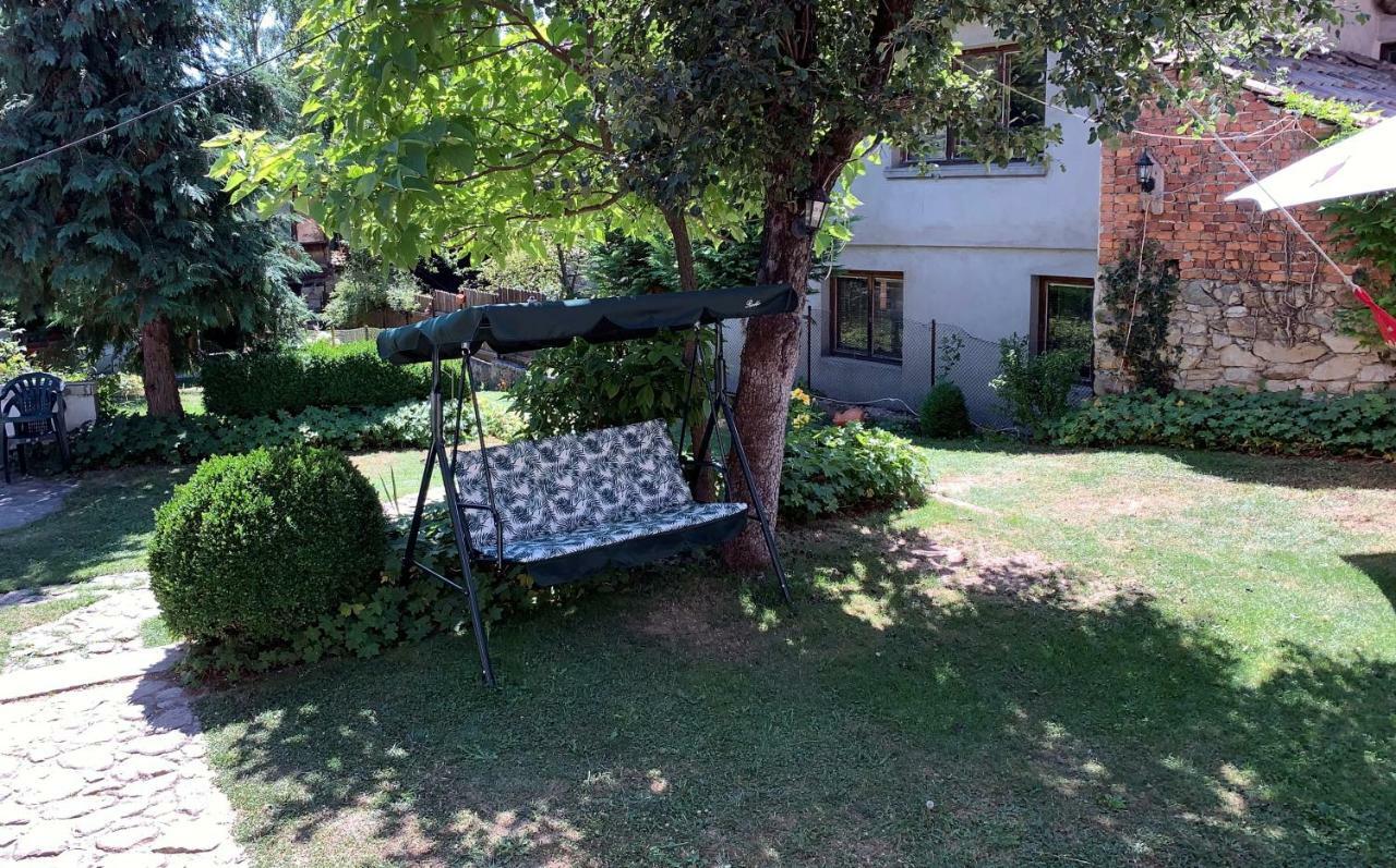 Borimechkova Kashta Hotell Koprivsjtitsa Exteriör bild