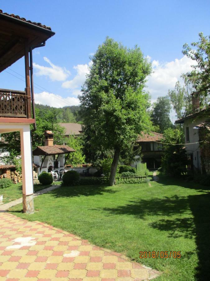Borimechkova Kashta Hotell Koprivsjtitsa Exteriör bild